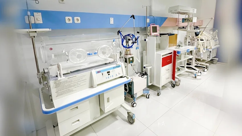 Neo-Natal Intensive Care Unit RS Mitra Husada